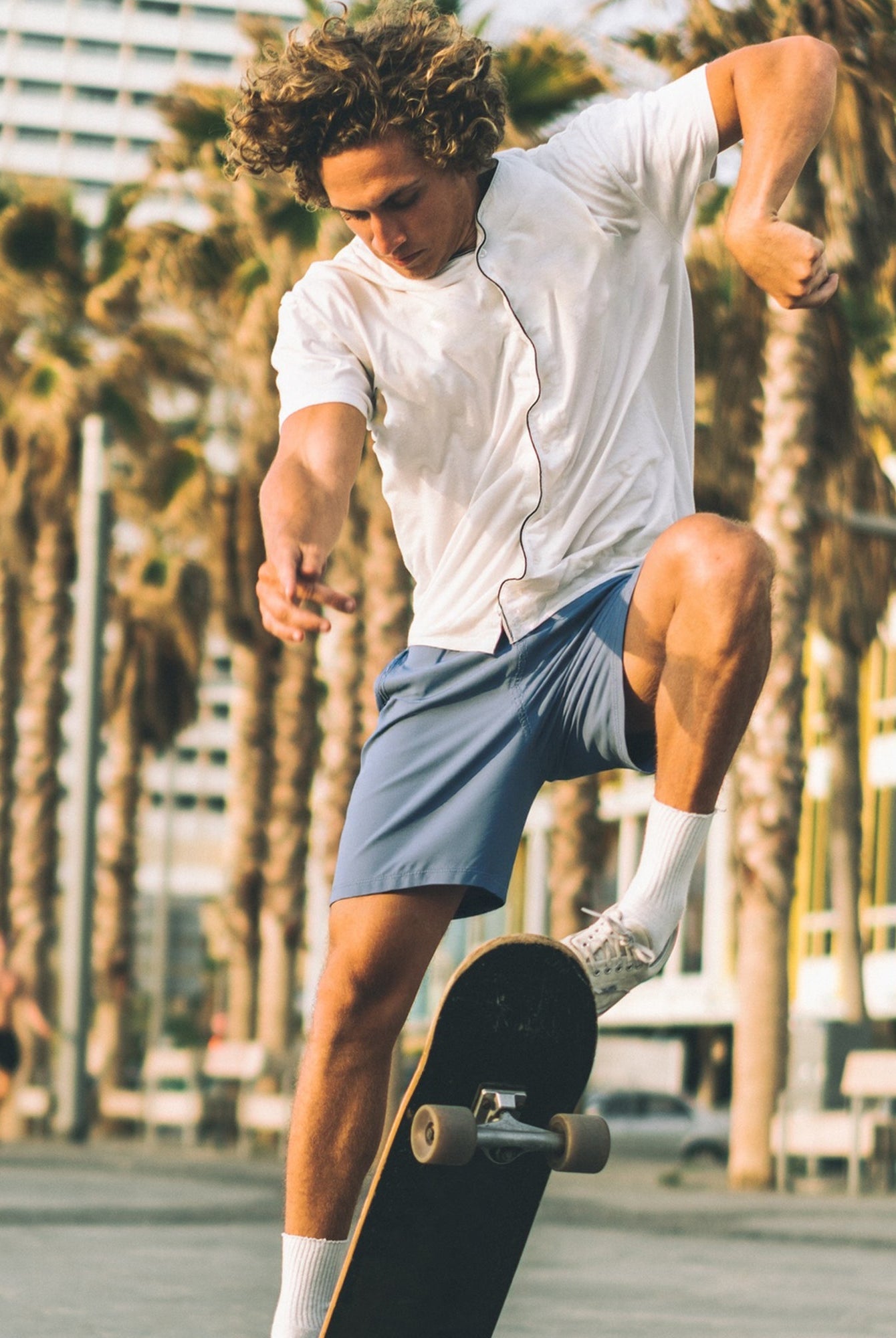 7 inch 2 in 1 men’s swim shorts suitable for travel and all-day comfort