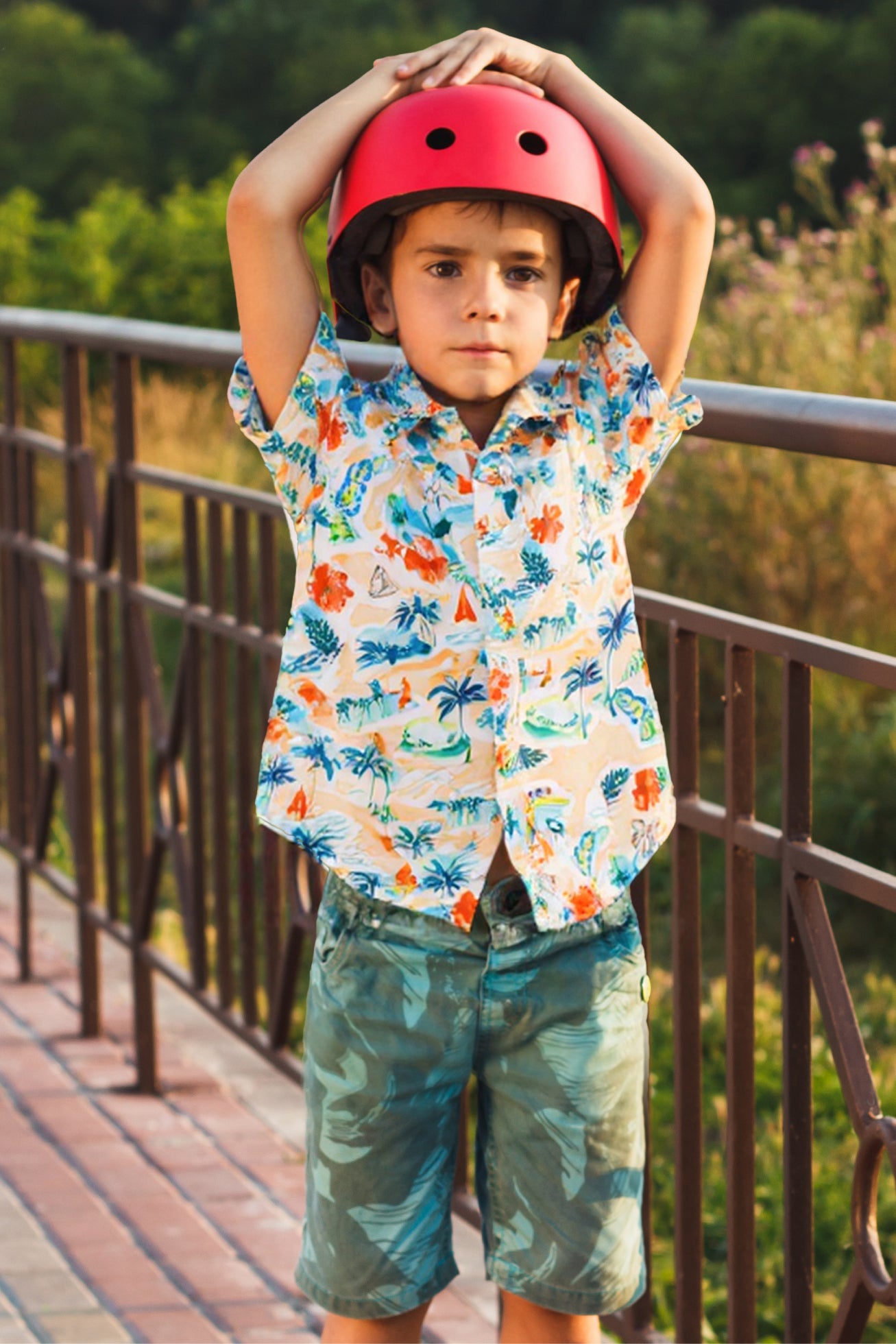Boys' Hawaiian Shirt - Quick-Dry, Stretchy Button-Up for Vacation & Beach
